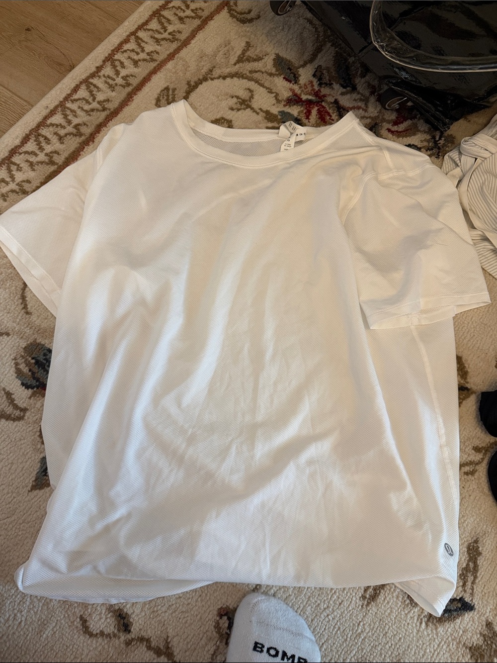 Classic White Short-Sleeve Tee LuLuLemon Mesh/Sheer Material